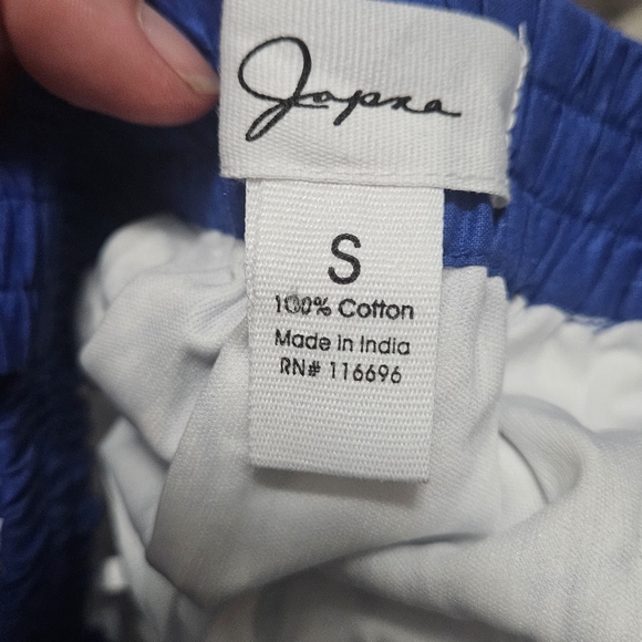 JAPNA Floral Embroidered Crop Top in Blue and White. Size Small NWT - Picture 2 of 12